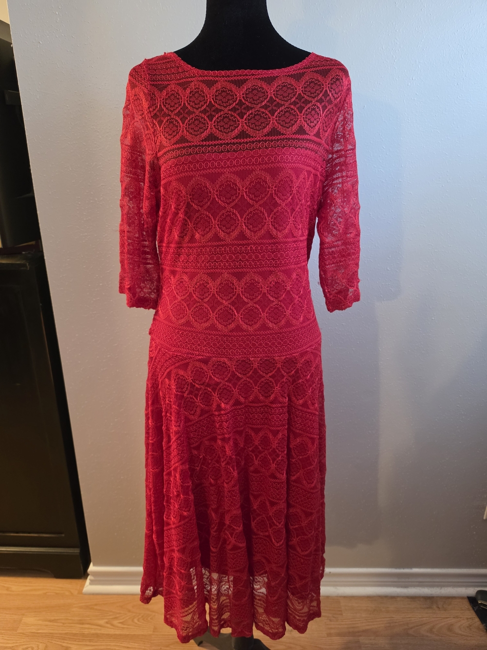 Signature by Sangria Red Lace Midi Dress